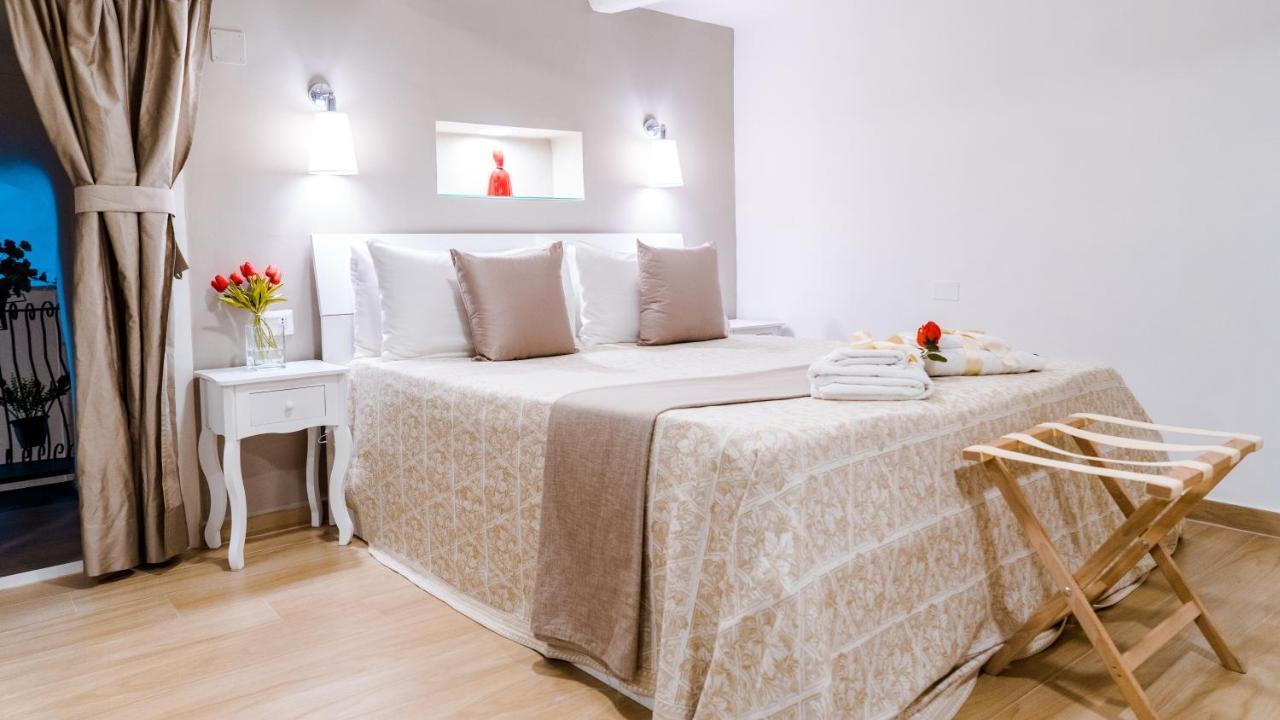 Reginella Duomo Apartment Napoli Dış mekan fotoğraf